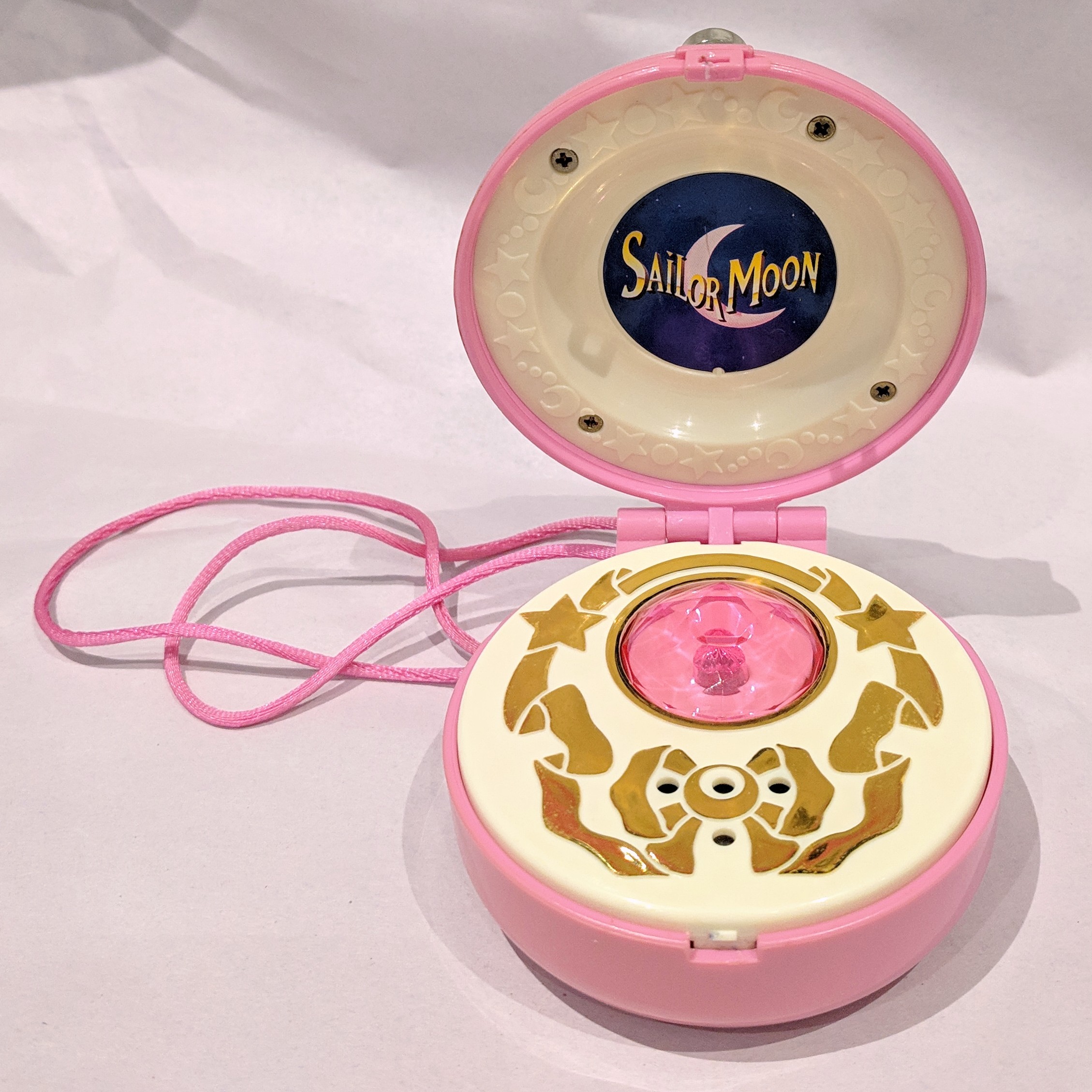 fun locket toy